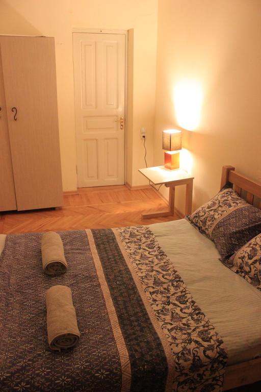 Hostel Budeクタイシ エクステリア 写真