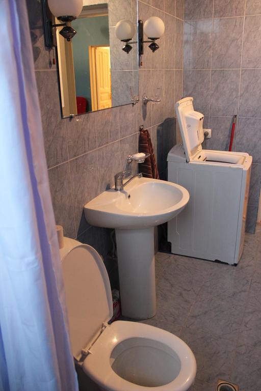 Hostel Budeクタイシ エクステリア 写真